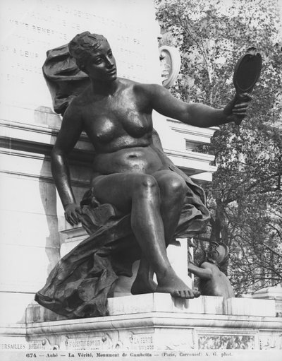 Denkmal für Leon Gambetta, Wahrheit, Hof Napoleon, Louvre, 1888 (Detail) von Jean Paul Aube